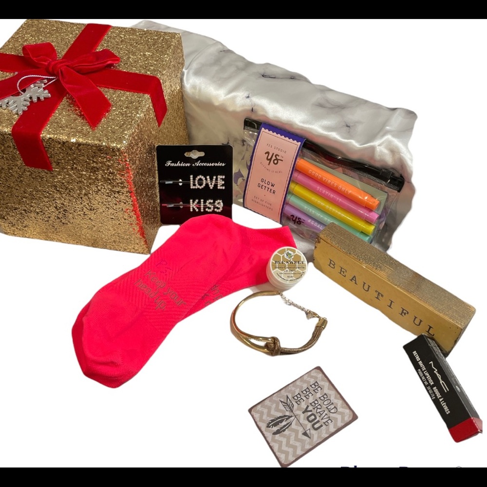 Mystery Box - Picture 2 of 4